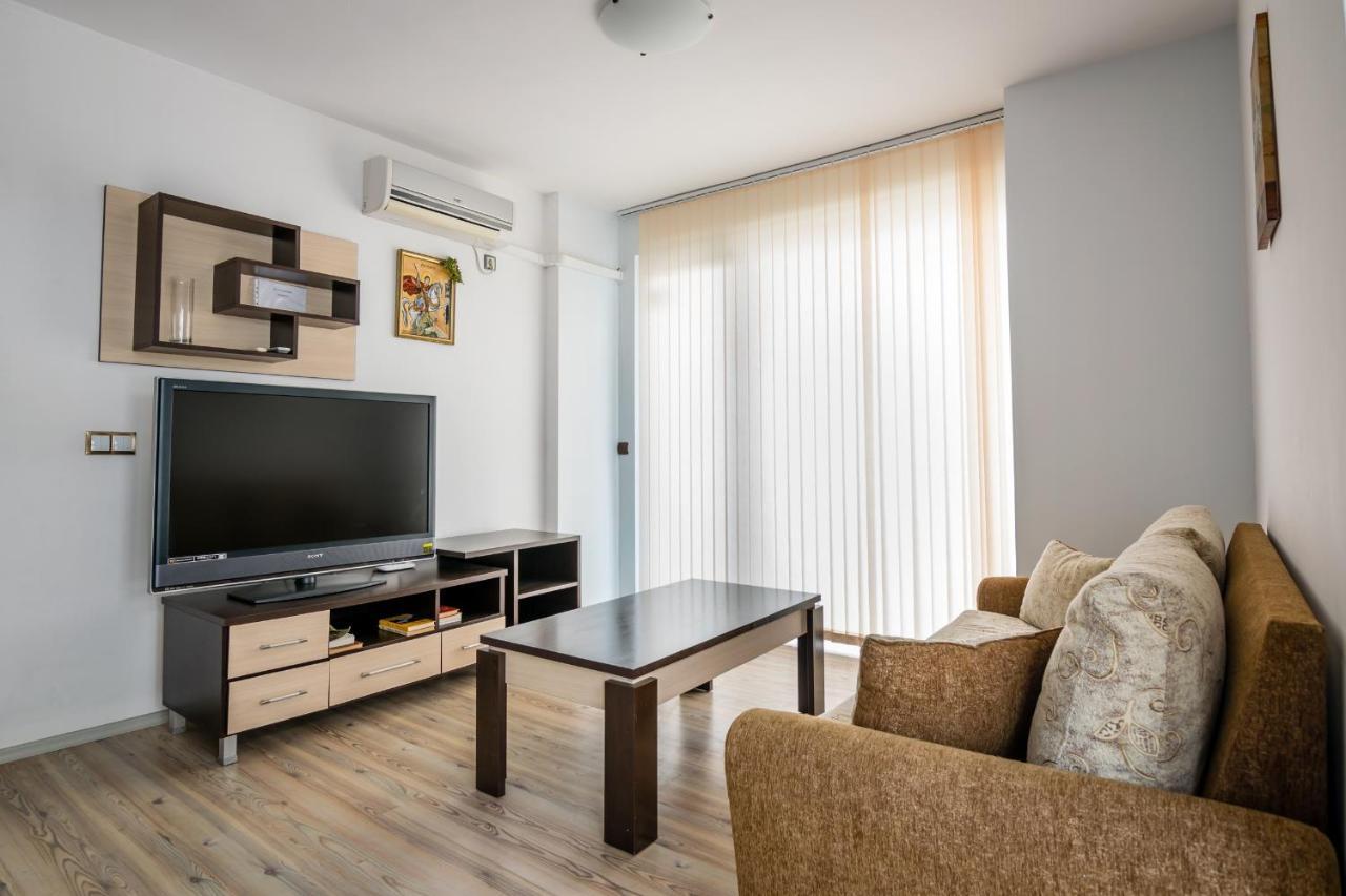 Cozy One-Bedroom Apartment In Night Breeze Burgas City Exteriér fotografie
