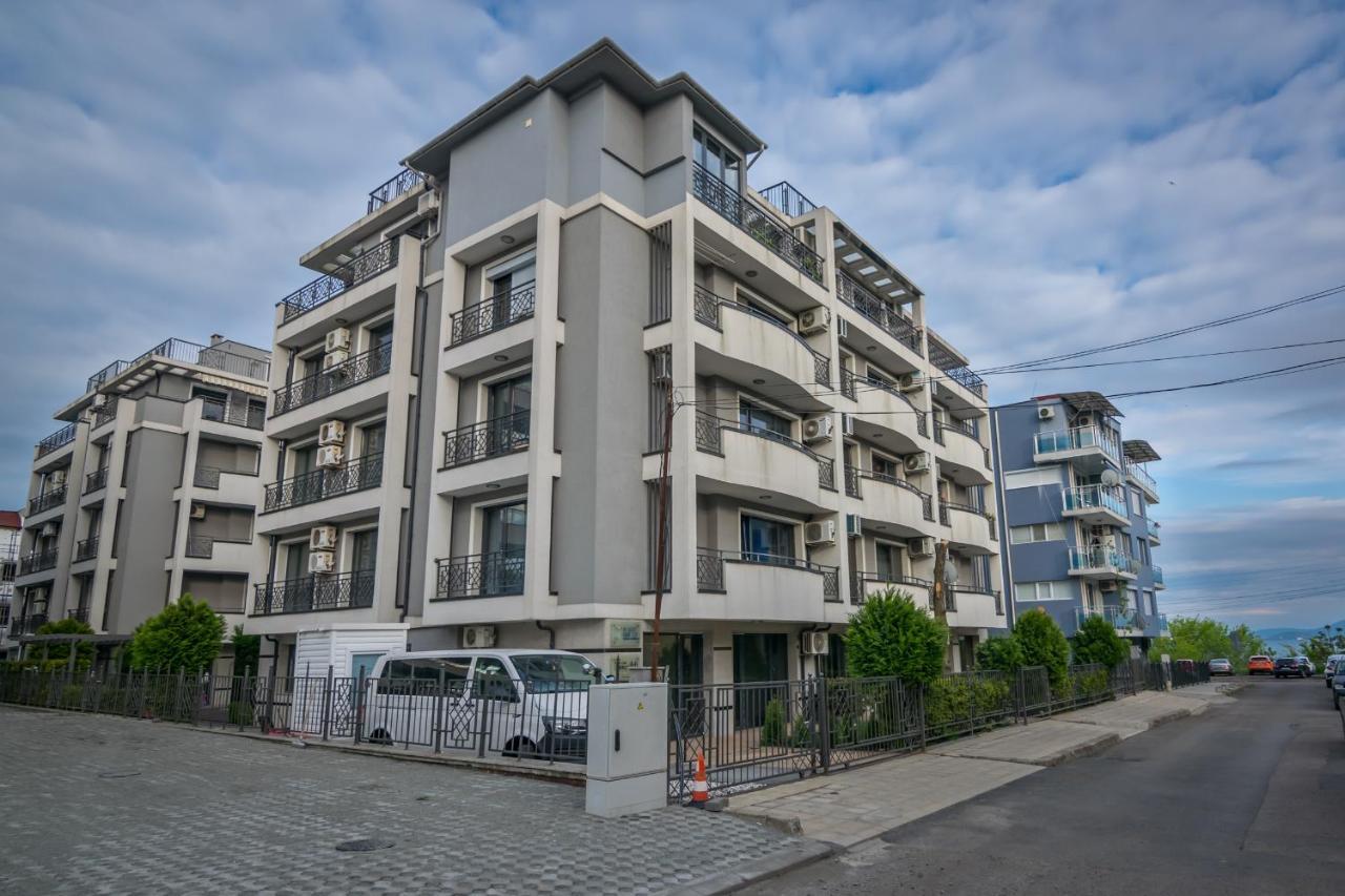 Cozy One-Bedroom Apartment In Night Breeze Burgas City Exteriér fotografie