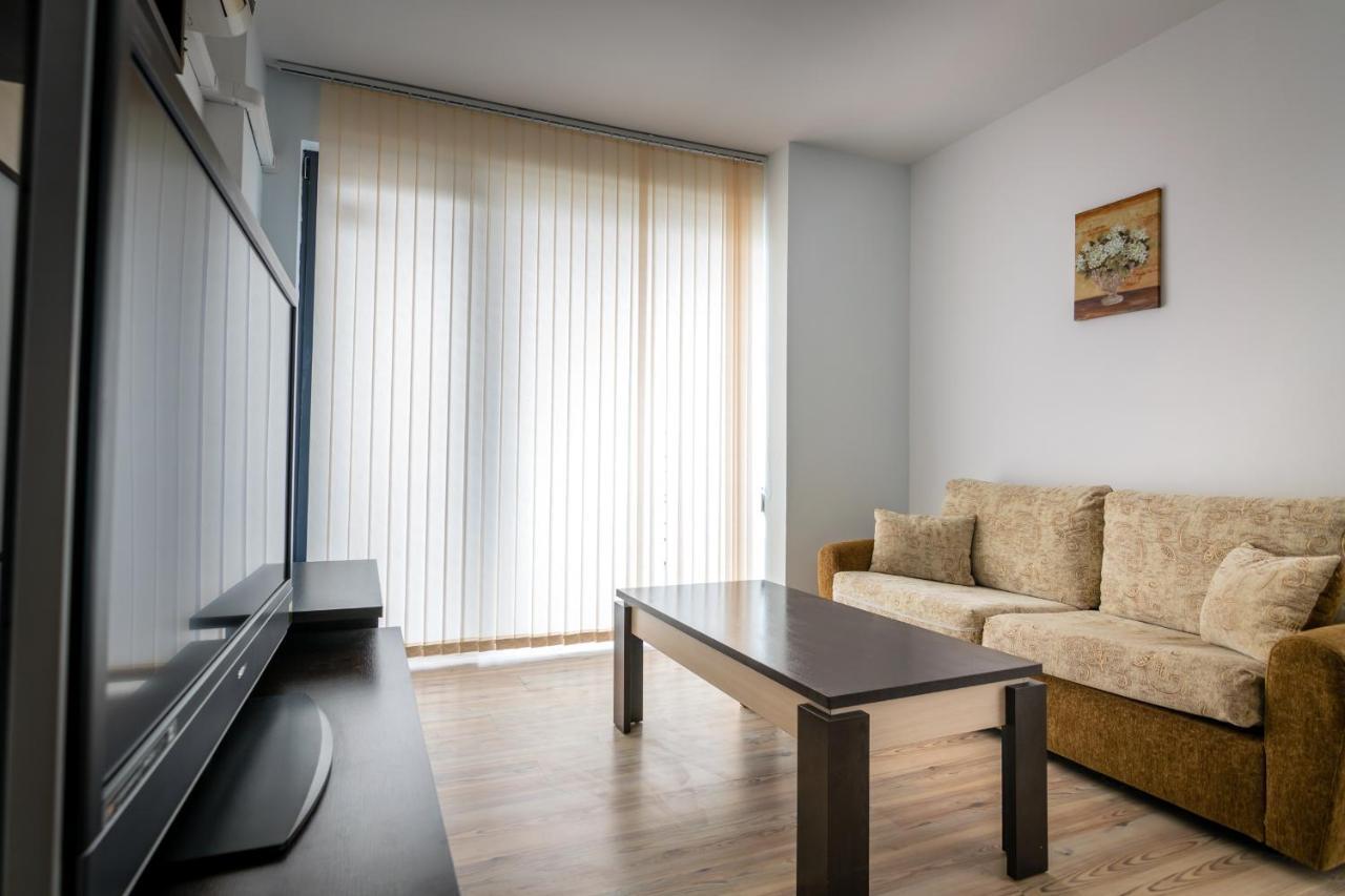Cozy One-Bedroom Apartment In Night Breeze Burgas City Exteriér fotografie