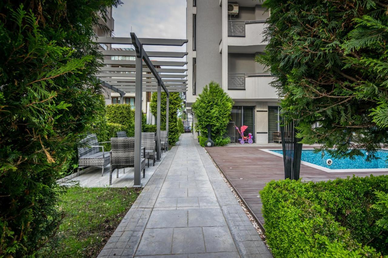 Cozy One-Bedroom Apartment In Night Breeze Burgas City Exteriér fotografie