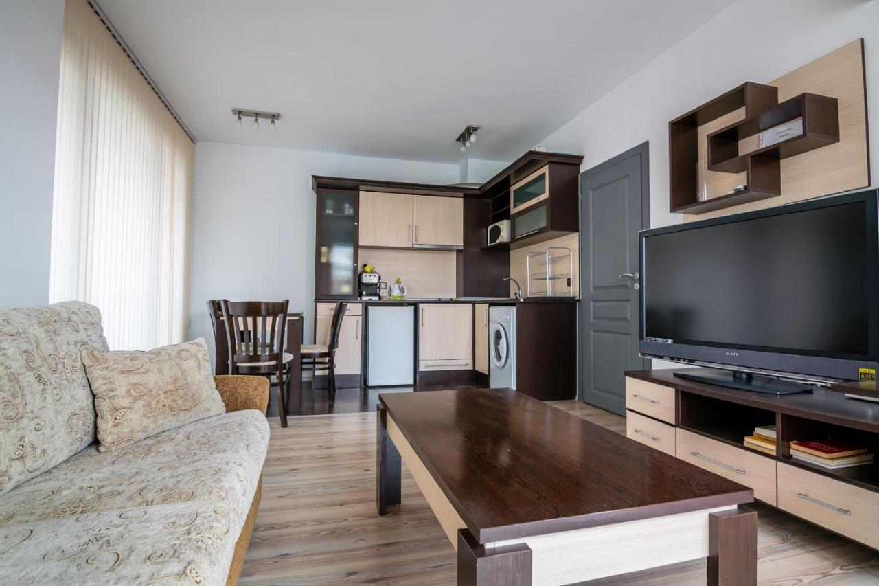 Cozy One-Bedroom Apartment In Night Breeze Burgas City Exteriér fotografie